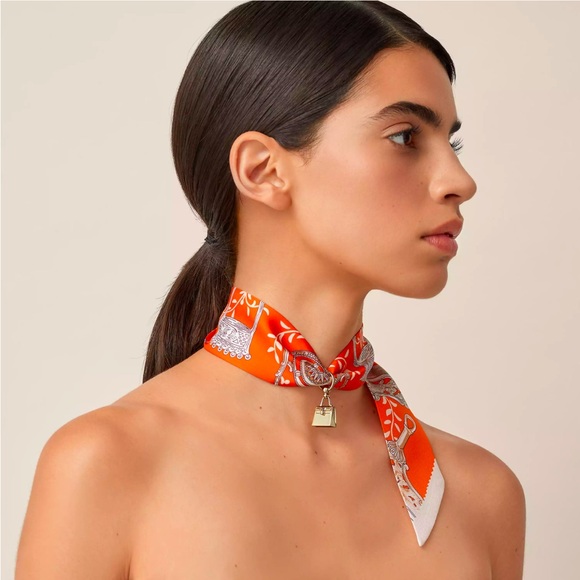 Authentic HERMES MINI KELLY TWILLY RING Scarf charm - Picture 4 of 9